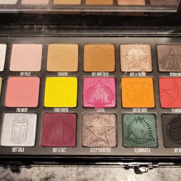 Makeup lot